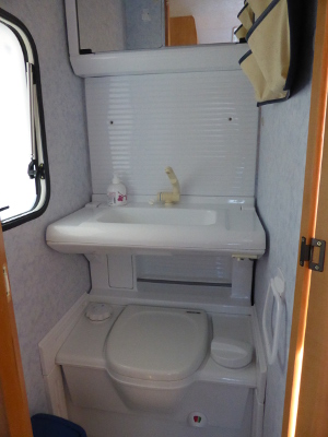 wc dans la caravane